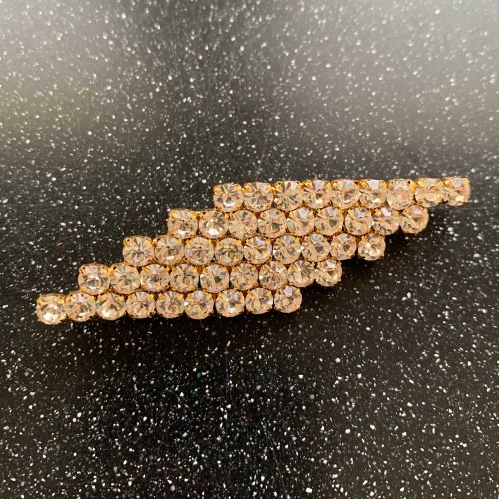 Geometric shaped jewelry brooch